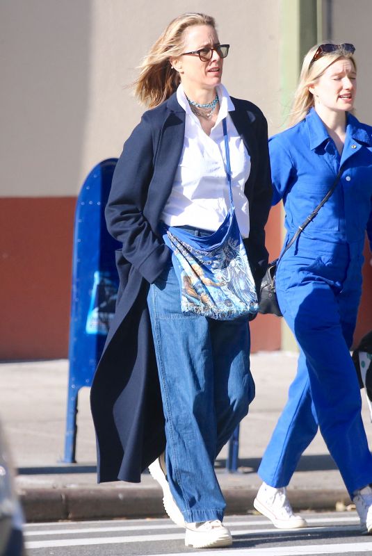 TEA LEONI and MADELAINE WEST DUCHOVNY Out Shopping in New York 11/18/2021