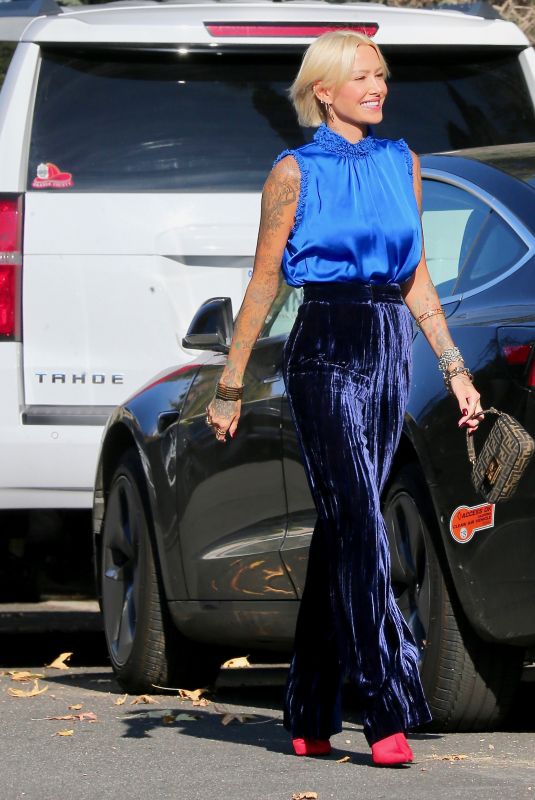 TINA LOUISE on the Set of Selling Sunset in Beverly Hills 11/01/2021
