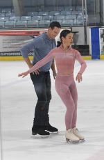 VANESSA BAUER Blade Skating at a London Ice Rink 11/06/2021