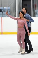 VANESSA BAUER Blade Skating at a London Ice Rink 11/06/2021