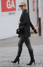 VOGUE WILLIAMS Out in London 11/07/2021