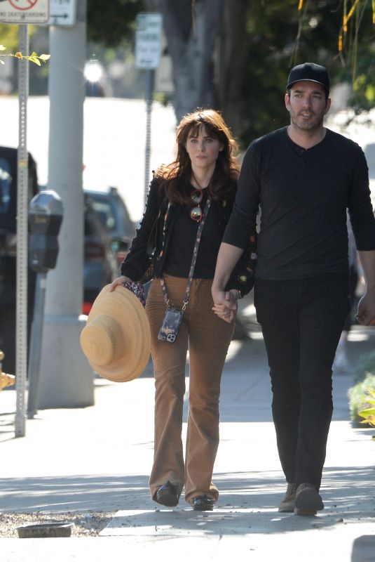 ZOEY DEUTCH and Jonathan Scott at Cafe Gratitude in Los Angeles 11/21/2021