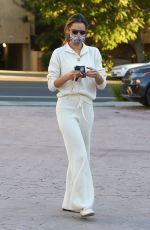 ALESSANDRA AMBROSIO Shopping for Vitamins at Sameday Health Store in Brentwood 12/18/2021