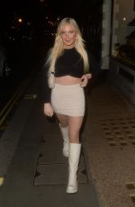 AMELIA MIST Arrives at AJ Bunker and Amy Day