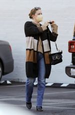 AMY ADAMS Out Shopping at Gearys in Beverly Hills 12/17/2021