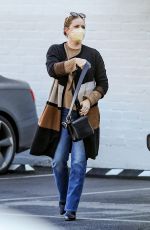 AMY ADAMS Out Shopping at Gearys in Beverly Hills 12/17/2021