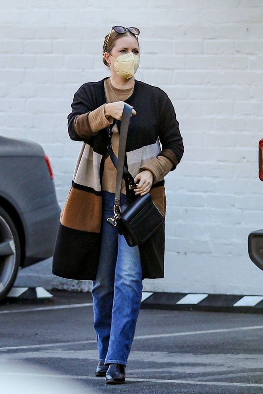 AMY ADAMS Out Shopping at Gearys in Beverly Hills 12/17/2021