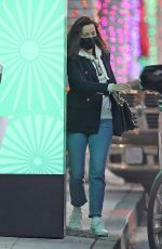 ANA DE ARMAS Shopping at XIV Karats in Beverly Hills 12/07/2021