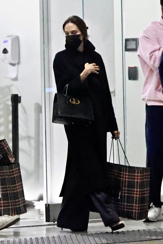 ANGELINA JOLIE Shopping at Fred Segal in West Hollywood 12/18/2021
