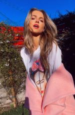 ANNE WINTERS - Instagram Photos 12/27/2021