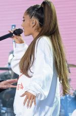 ARIANA GRANDE in Fanbook, First Edition Issue 2021