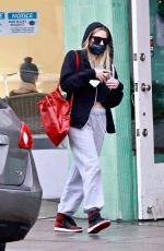ASHLEY BENSON Leaves a Nail Salon in Los Feliz 12/29/2021
