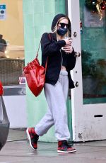 ASHLEY BENSON Leaves a Nail Salon in Los Feliz 12/29/2021