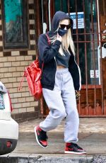 ASHLEY BENSON Leaves a Nail Salon in Los Feliz 12/29/2021
