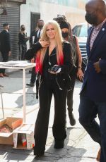 AVRIL LAVIGNE Arrives at Variety 2021 Music Hitmakers Brunch at City Market Social in Los Angeles 12/04/2021
