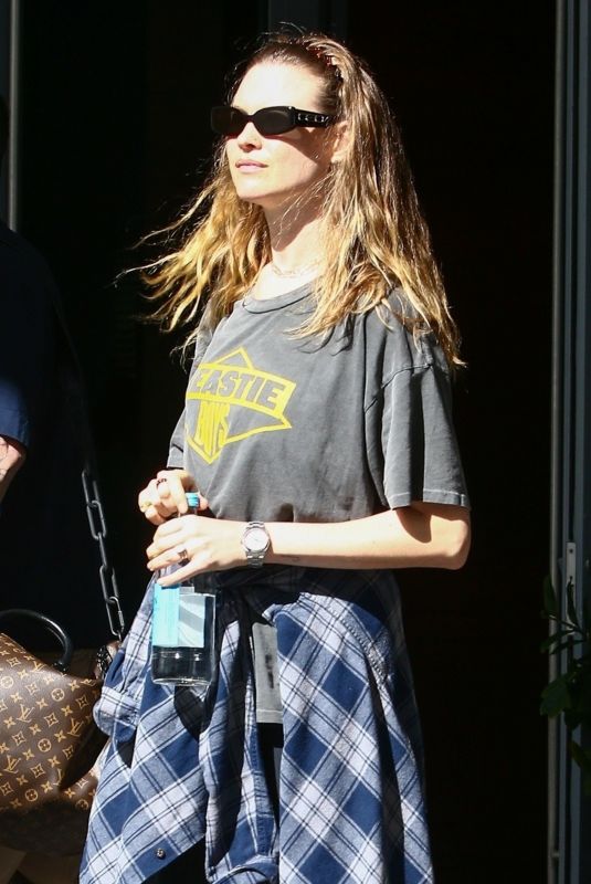 BEHATI PRINSLOO and Adam Levine Leaves Their Hotel in Miami 12/02/2021