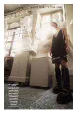 BENEDETTA PORCAROLI in Grazia Magazine, Italy December 2021