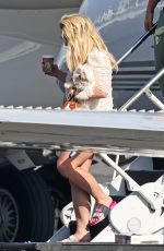 BIRTNEY SPEARS Arrives Back in Los Angeles 12/07/2021