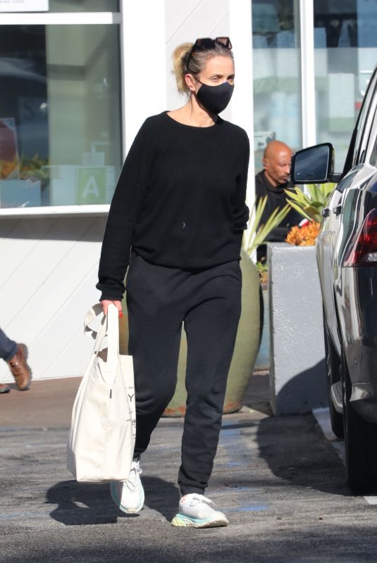 CAMERON DIAZ Out and About in Bel Air 12/26/2021
