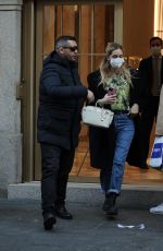 CHIARA FERRAGNI Shop in Via Montenapoleone at Cartier in Milan 12/20/2021