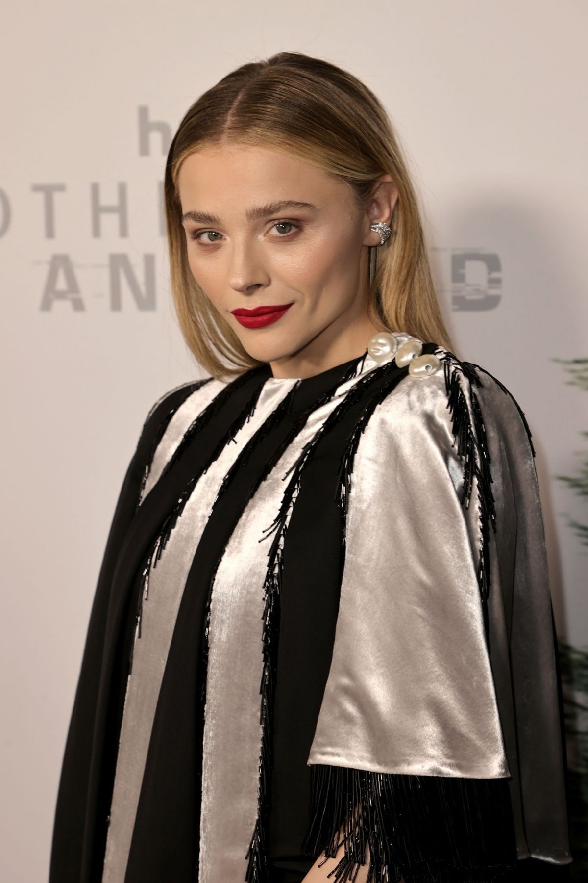 chloe-moretz-at-mother-android-premiere-at-neuehouse-in-hollywood-12-15-2021-6.jpg