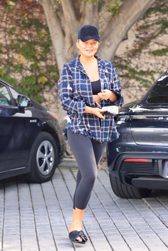 CHRISSY TEIGEN Out and About in Los Angeles 12/06/2021