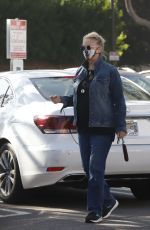 CYBIL SHEPHERF Shopping at Gelson