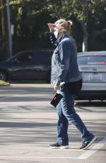 CYBIL SHEPHERF Shopping at Gelson