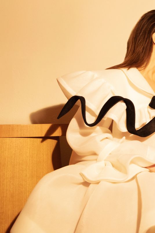 DAPHNE PATAKIA for Schon Magazine, December 2021
