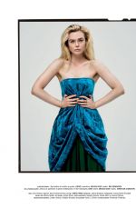 ELLE FANNING in L