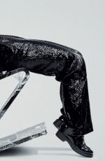 ELLE FANNING in L