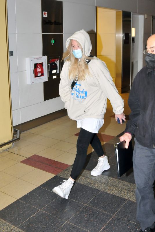 ELLIE GOULDING Arrives at Airport in Washington DC 12/05/2021