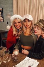 EMILY and NATALIE ALYN LIND - Instagram Photos 12/15/2021