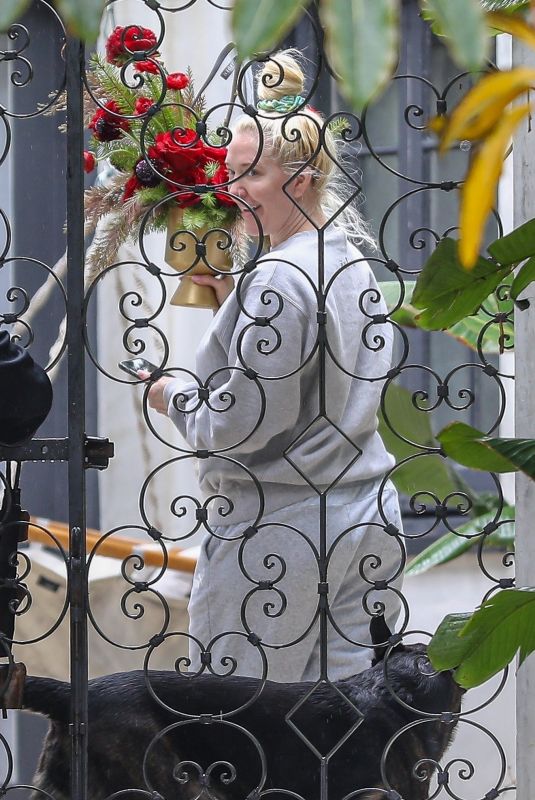 ERIKA JAYNE Gets a Flower Delivery in Los Angeles 12/14/2021