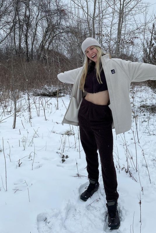 EUGENIE BOUCHARD - Instagram Photos 12/27/2021