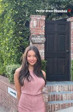 FIONA BARRON - Instagram Photos 11/30/2021