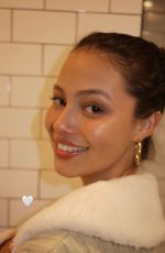 FIONA BARRON - Instagram Photos 12/27/2021