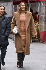 FRANKIE BRIDGE Leaves Heart Breakfast Show in London 12/15/2021