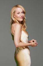 GILLIAN ANDERSON for Ninapharm Japan, December 2021