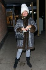 GOLDIE HAWN Out Shopping in Aspen 12/19/2021