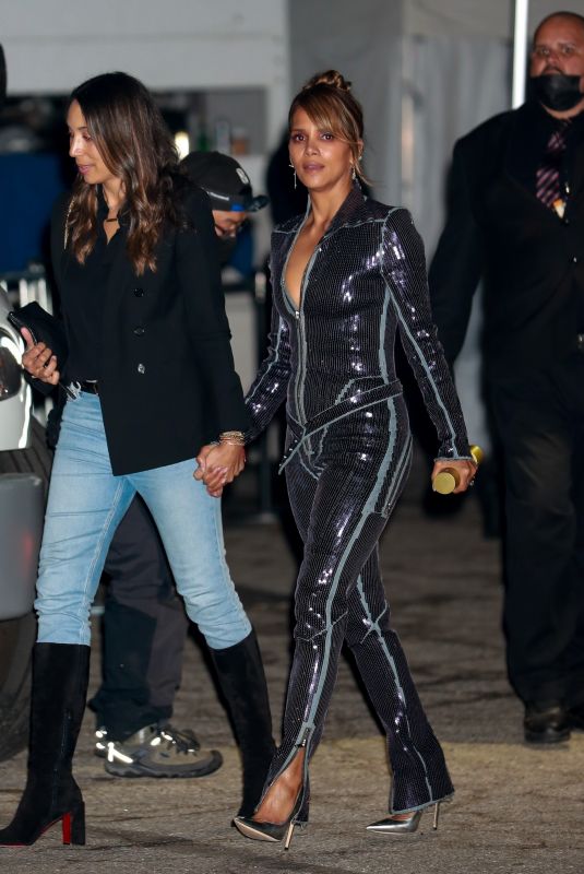 HALLE BERRY Leaves 47th People’s Choice Awards at Barker Hangar in Santa Monica 12/07/2021