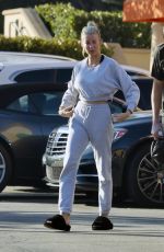 HEATHER RAE YOUNG Heading to Yoga Class in Newport Beach 12/17/2021
