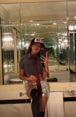 ISABELLA FONTE - Instagram Photos 12/22/2021
