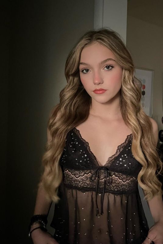 JAYDEN BARTELS - Instagram Photos 12/09/2021