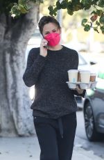 jennifer garner carries a few cups of coffee in Brentwood 12/20/2021
