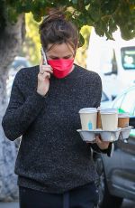 jennifer garner carries a few cups of coffee in Brentwood 12/20/2021