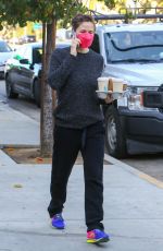 jennifer garner carries a few cups of coffee in Brentwood 12/20/2021