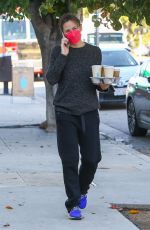 jennifer garner carries a few cups of coffee in Brentwood 12/20/2021