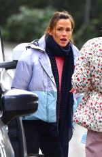 JENNIFER GARNER Out in Brentwood 12/25/2021