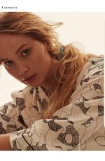 JENNIFER LAWRENCE in Madame Figaro Magazine, December 2021